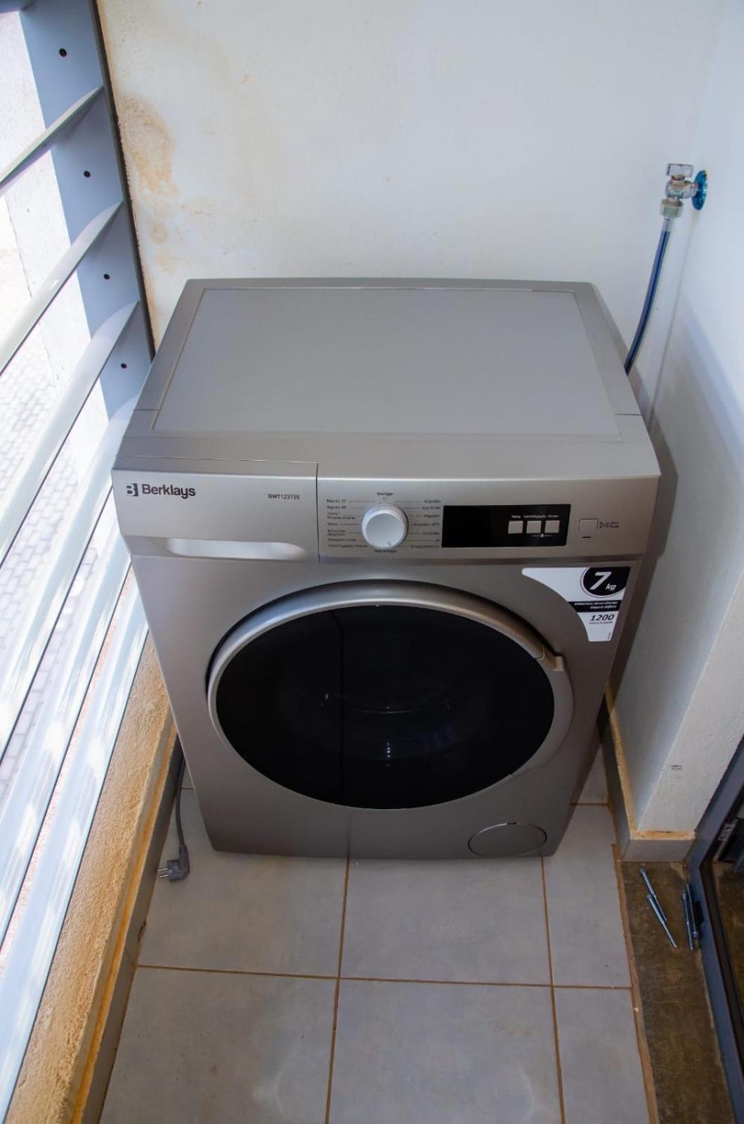 Apartamento T2 Equipado E Aconchegante. Praia Bagian luar foto