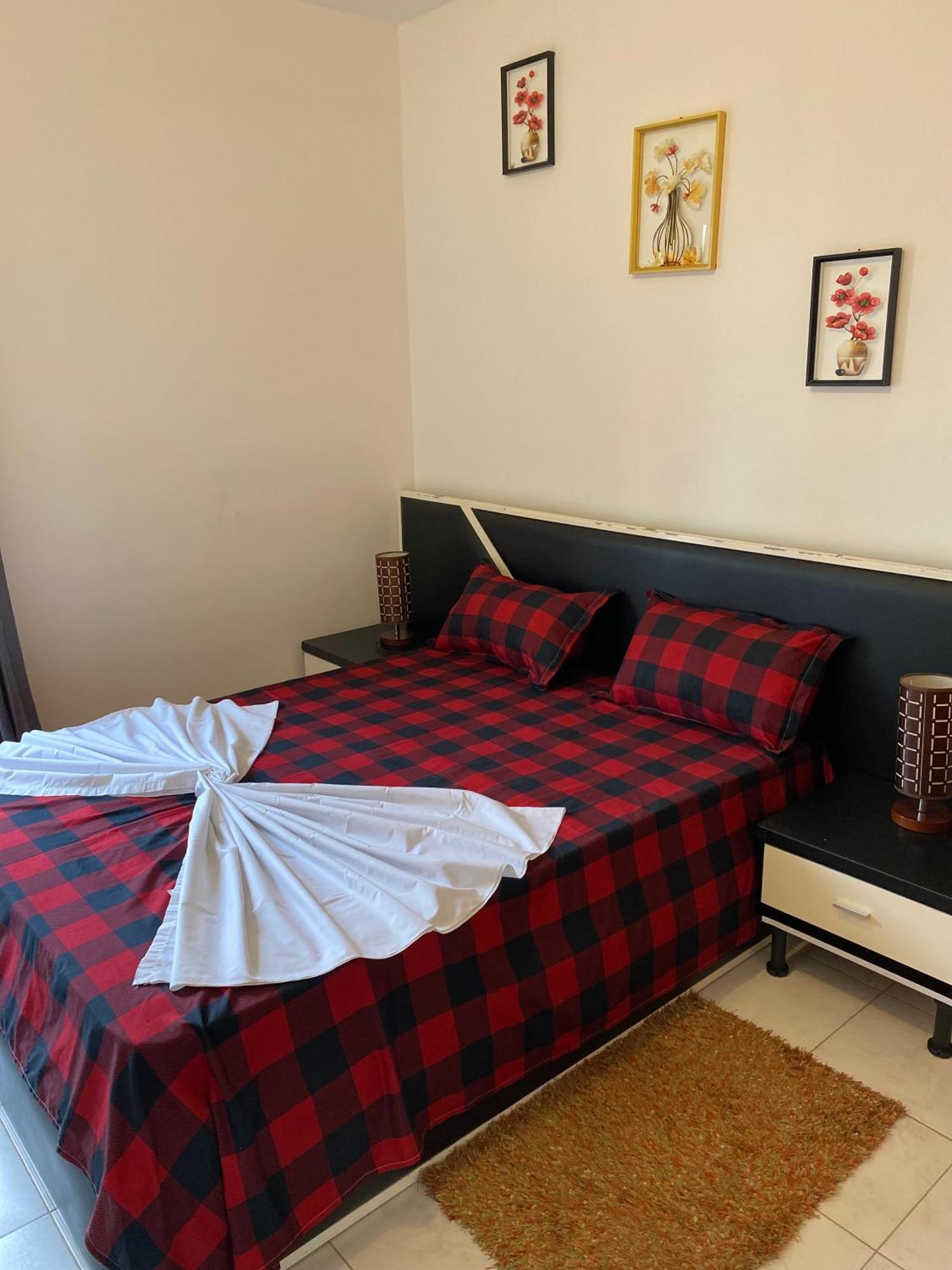Apartamento T2 Equipado E Aconchegante. Praia Bagian luar foto
