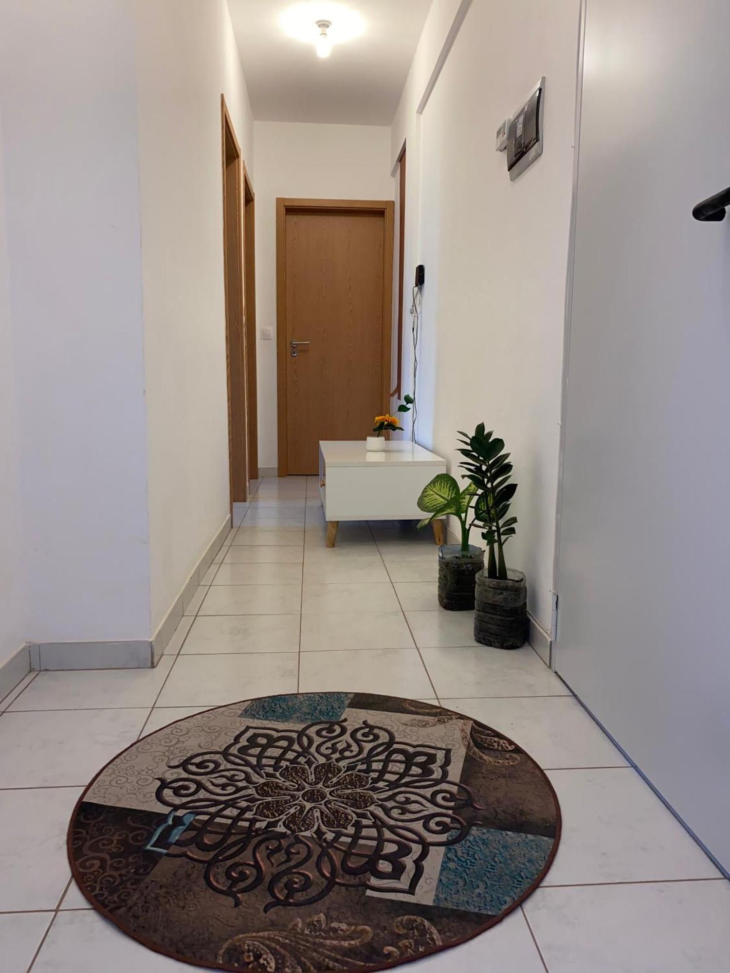 Apartamento T2 Equipado E Aconchegante. Praia Bagian luar foto