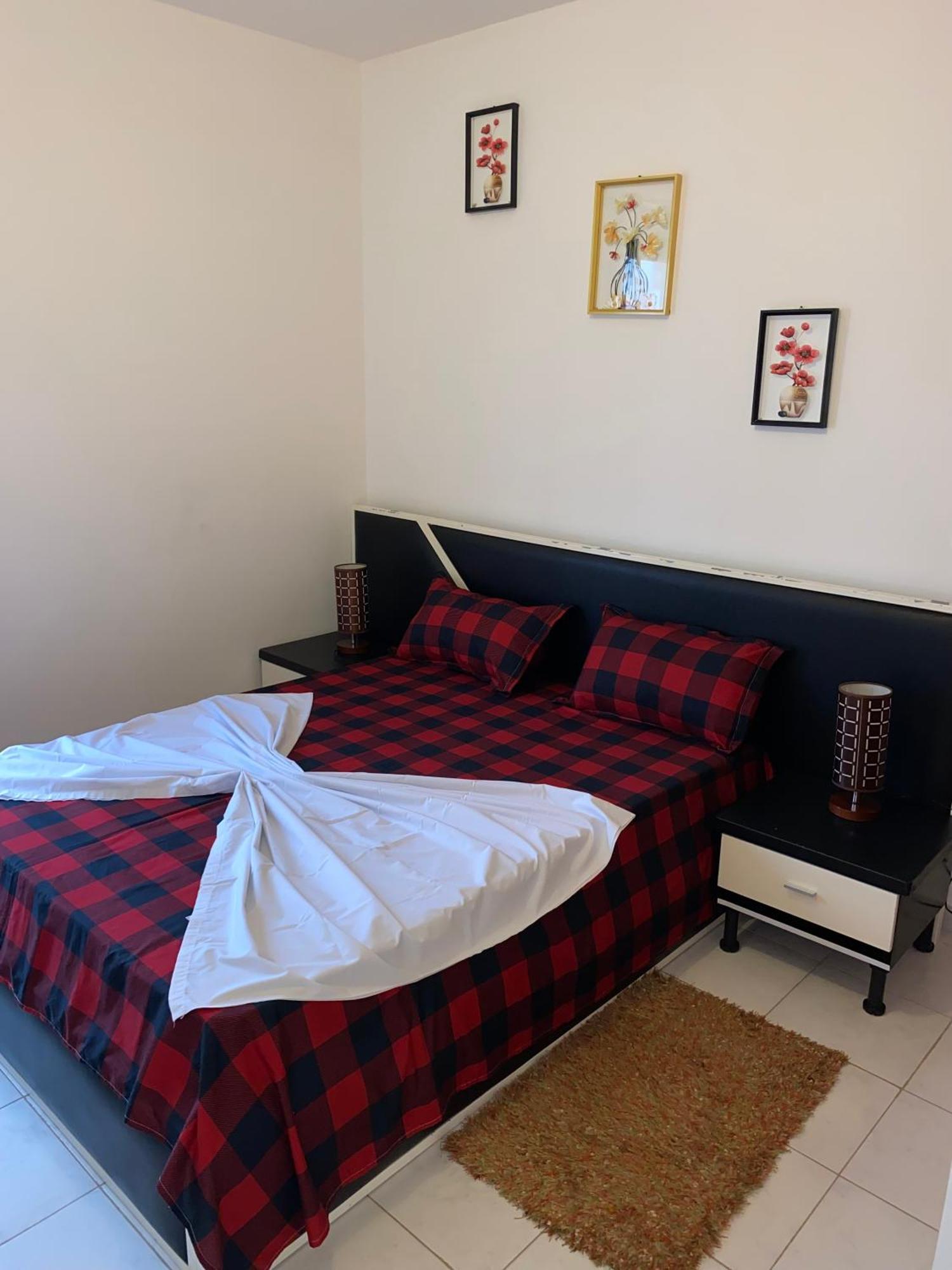 Apartamento T2 Equipado E Aconchegante. Praia Bagian luar foto