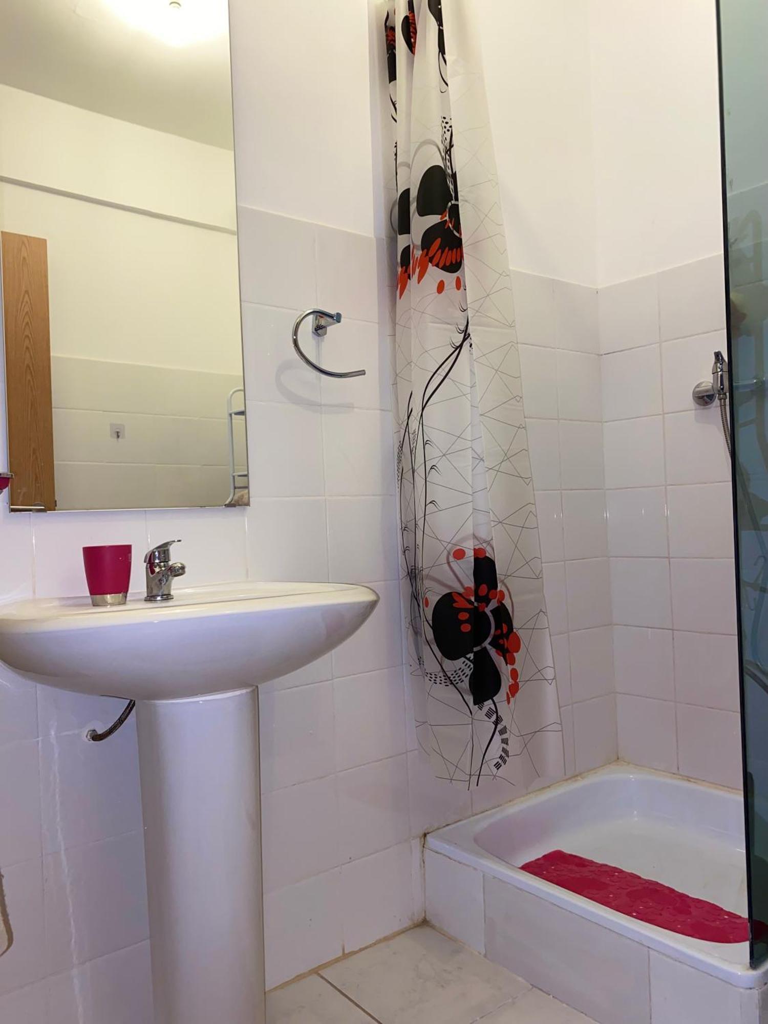 Apartamento T2 Equipado E Aconchegante. Praia Bagian luar foto